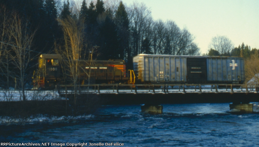 NEGS #1008 with B&M Boxcar